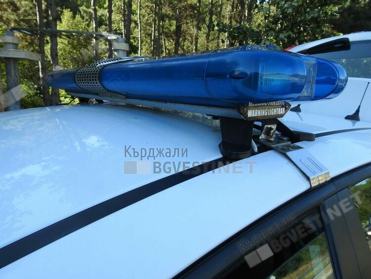 Дама с "БМВ" бе ударена на път за Маказа,напусна местопроизшествието без да чака Пътна полиция