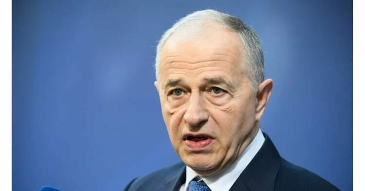 Приветствам ангажимента на България да задeли минимум 2% от БВП за отбраната, заяви заместник генералният секретар на НАТО Мирча Джоана