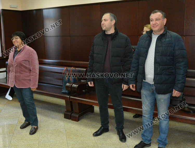 Разминавания при повторното броене на бюлетините за общински съветници в Димитровград