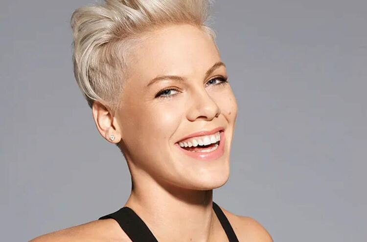 P!nk представи новия си сингъл „All Out Of Fight“