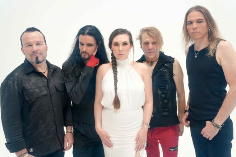 Apocalyptica поканиха фронтдамата на Amaranthe Elize Ryd за вокалист в новия си сингъл, „What We’re Up Against“