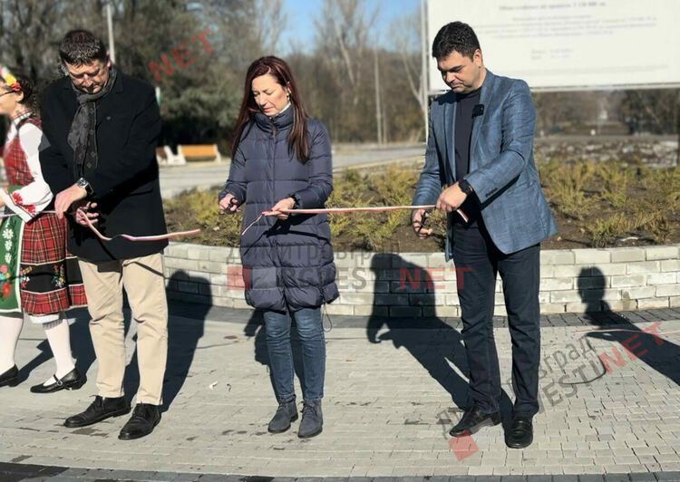 Откриха парк "Марица", кметът вижда забележки и те ще бъдат отстранени