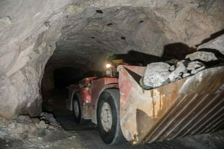 Средната заплата в "ГОРУБСО-Мадан" надхвърли 2300 лева, тази година ще има още увеличения