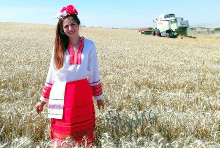 Димитровградчанката Даяна Димитрова взе приза „Млад фермер“