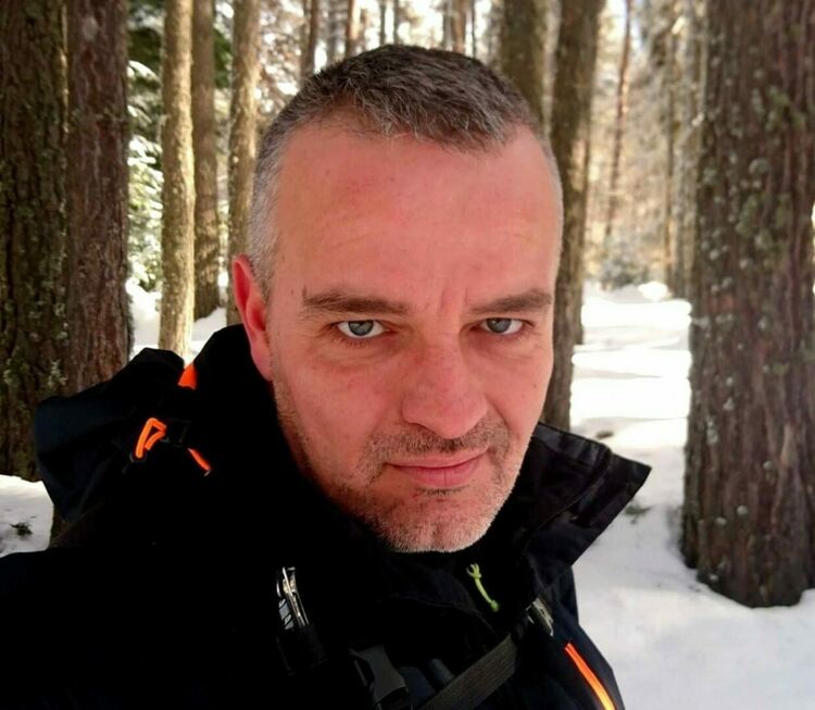 Асеновград се сбогува с художника Геракси Гераксиев 
