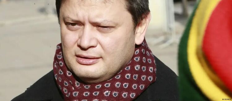 „Избрани магистрати и полицаи“: кой е бил в клуба на Божанов