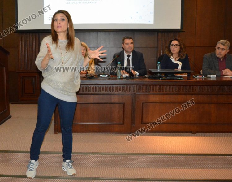 Двоен ръст на сигналите за онлайн престъпления срещу деца