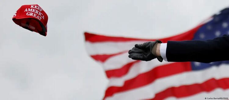 Тръмп и тъмното минало на „America first“