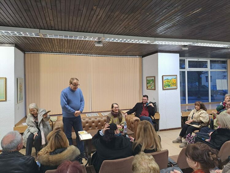 В КДК беше представена най-новата книга на Боян Ангелов „Отново да ме обикнеш”