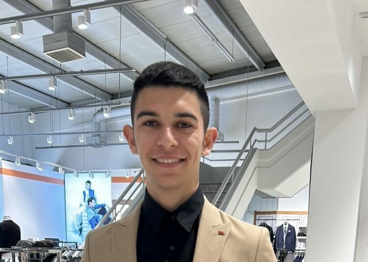 Вазовец с две награди от математически турнир