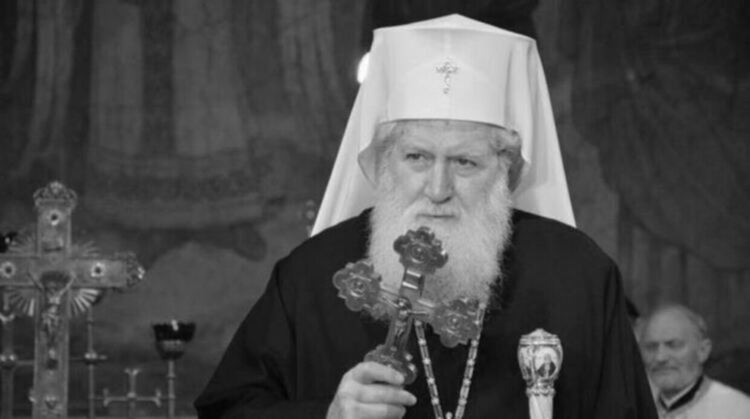 15 и 16 март са Дни на национален траур в памет на Светейшия патриарх Неофит