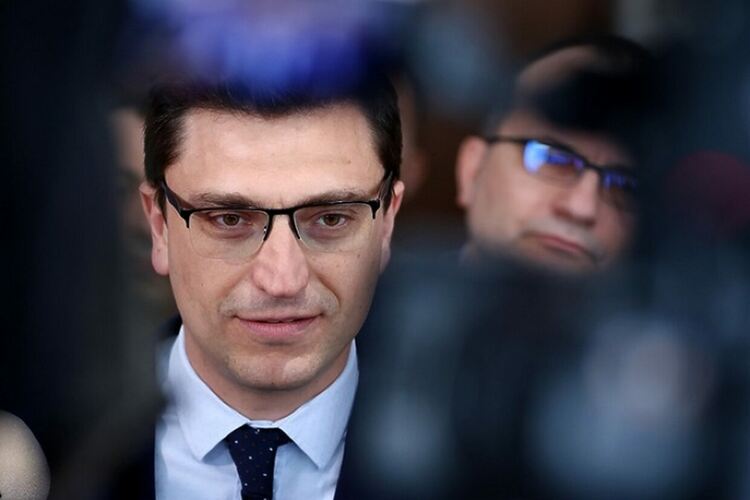 „Нямаме ангажимент за мнозинство“. От ПП-ДБ искат парламентарна комисия за „Турски поток“
