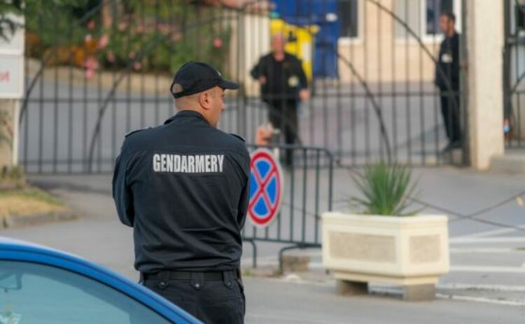 Жандармерията претърсва имоти в Свиленград и Хасково, свързани с бивши митничари