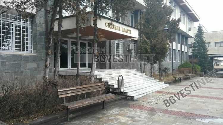 ИК „Нашият Смолян“: Административният съд отмени приетите от ОбС по-високи цени на местните такси