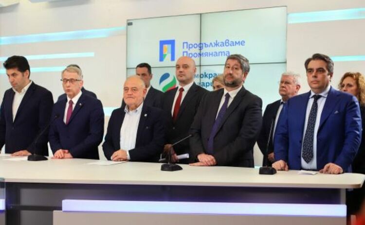 ПП-ДБ: Пеевски извади всичките си бухалки, за да ни дискредитира