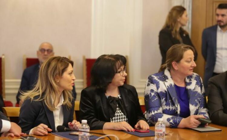 ГЕРБ и ДПС внесоха правила за избор на членове на антикорупционната комисия