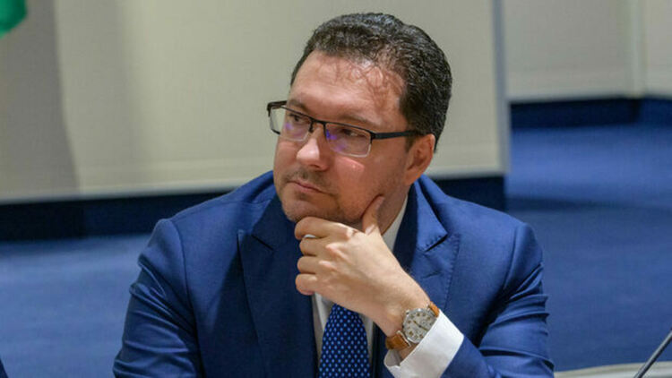 Митов оттегли кандидатурата си за външен министър