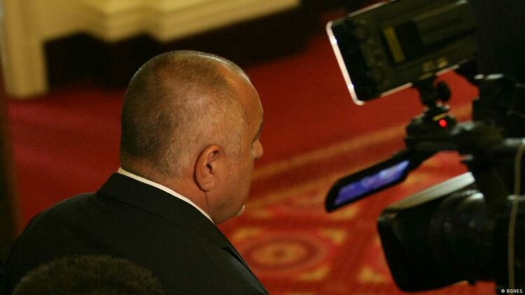 Колко рошава да е гаргата: неизбежна ли е власт на ГЕРБ-ДПС?