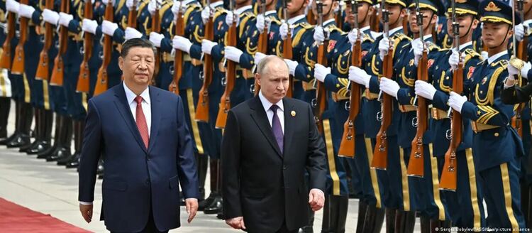 Как Китай спасява руската война срещу Украйна