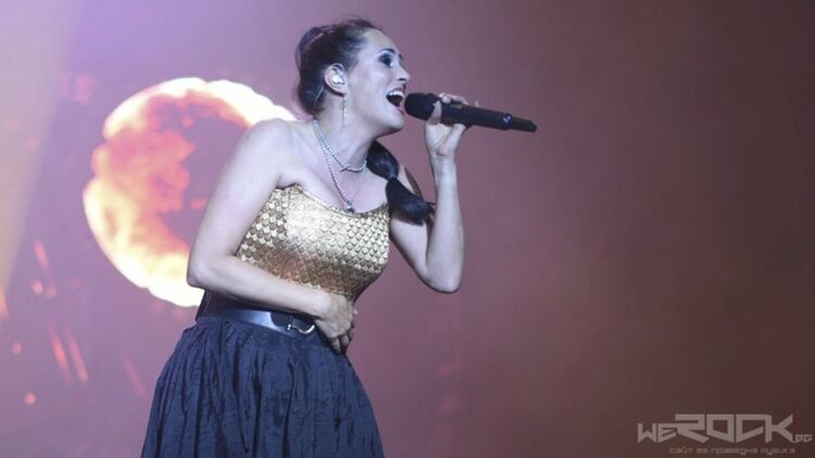 WITHIN TEMPTATION пуснаха лайв клипа "Faster" от новото си DVD