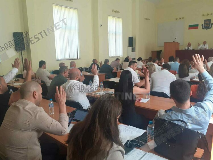 Общинските съветници приеха оздравителен план на Кърджали за период от две години