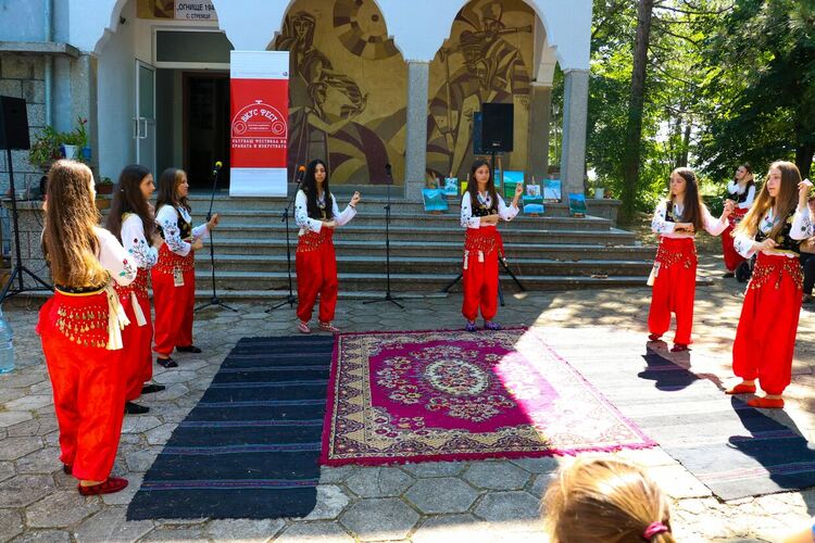 Пътуващият фестивал на храната и изкуствата продължава да търси старите рецепти на кърджалийските села