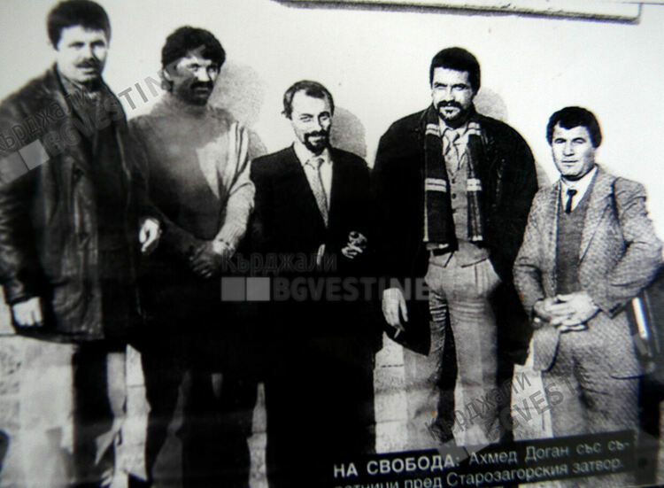 Колонката на редактора:Майка ли е Ахмед Доган за турците в България!?
