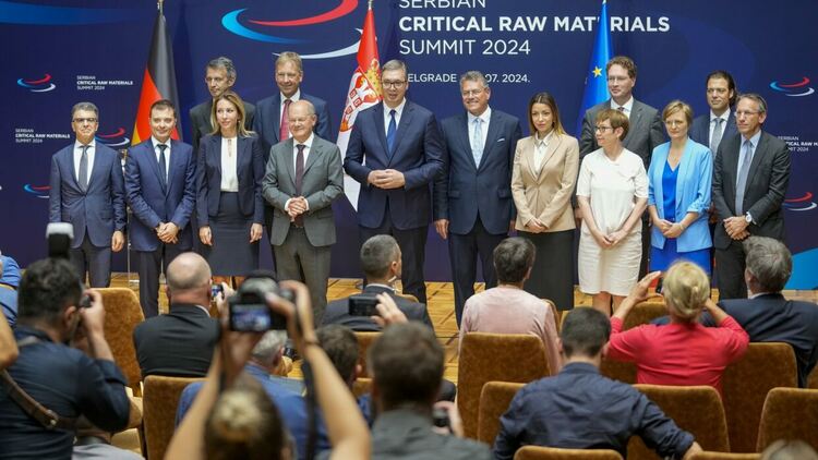 Кой и какво очаква от споразумението между Сърбия и ЕС за добив на литий