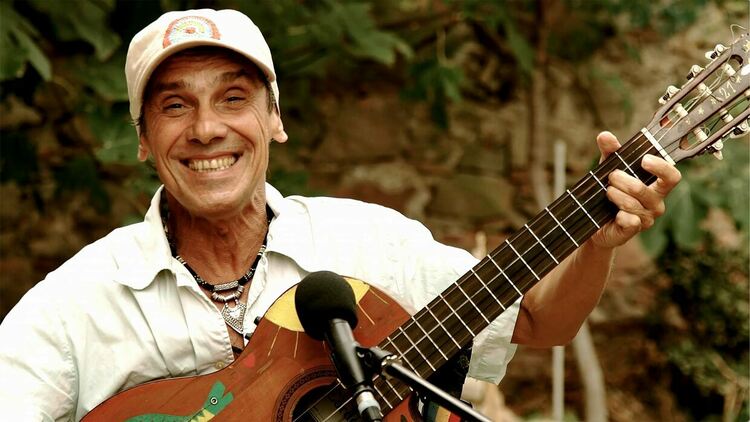 Manu Chao ще издаде през септември първия си албум от 17 години, „Viva Tu“