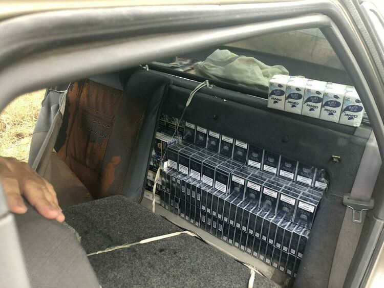 Хванаха контрабандни цигари и перилни препарати  