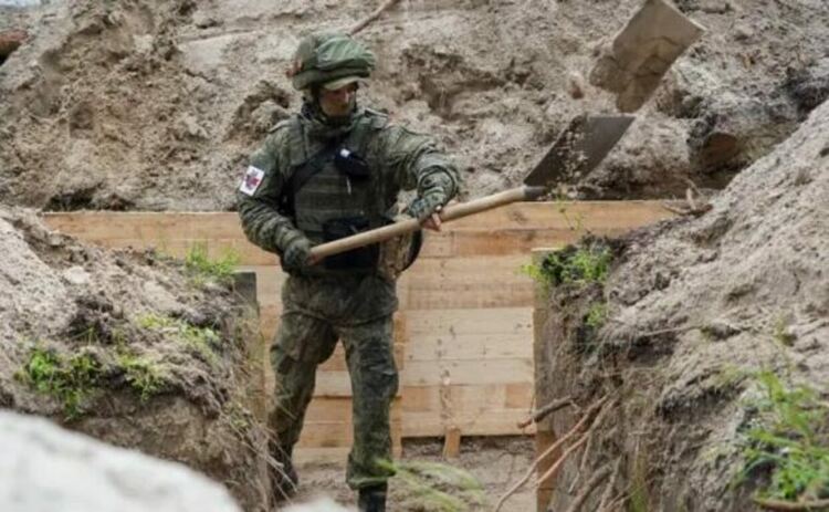 Русия примамва работници да копаят окопи в Курска област със заплати от над 4000 лв. на месец