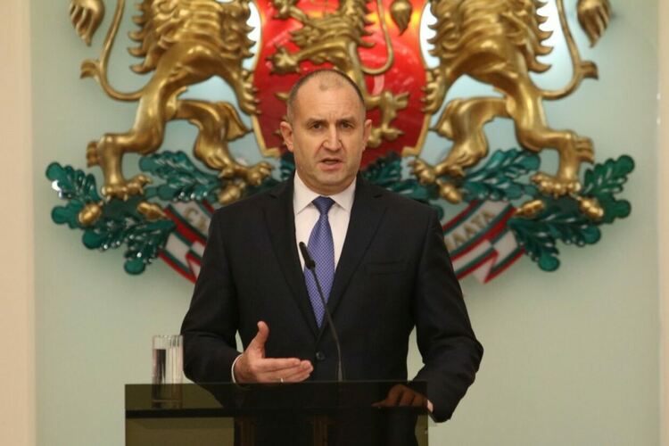 Кожарева представи кабинет, президентът отказа да подпише указ с предложения състав