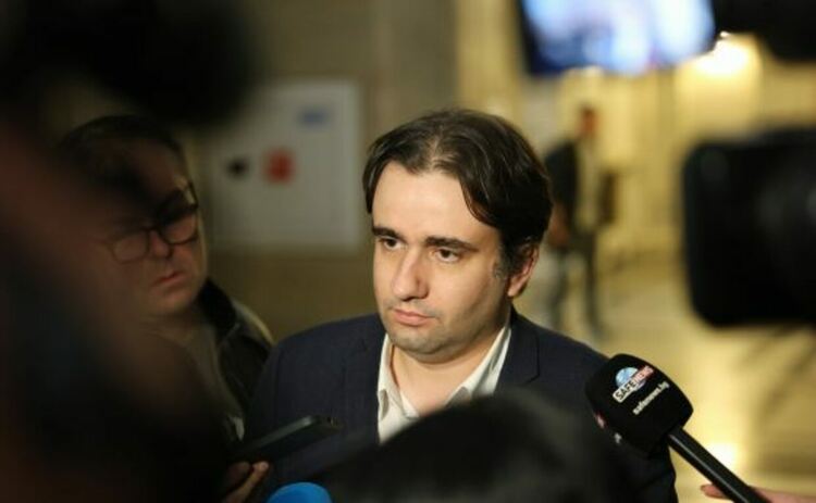 МВР прoдължава титаничната си борба със... сайта срещу Делян Пеевски