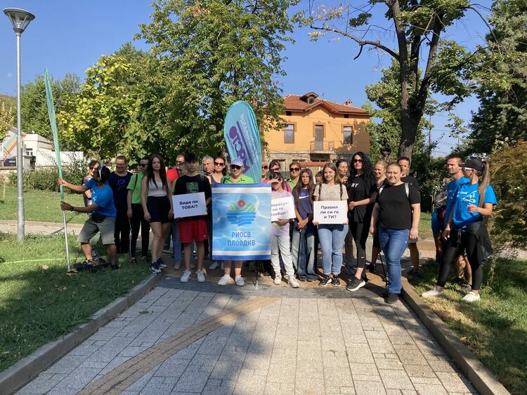 Съвместни акции по почистване на нерегламентирани сметища в Асеновград и Куклен