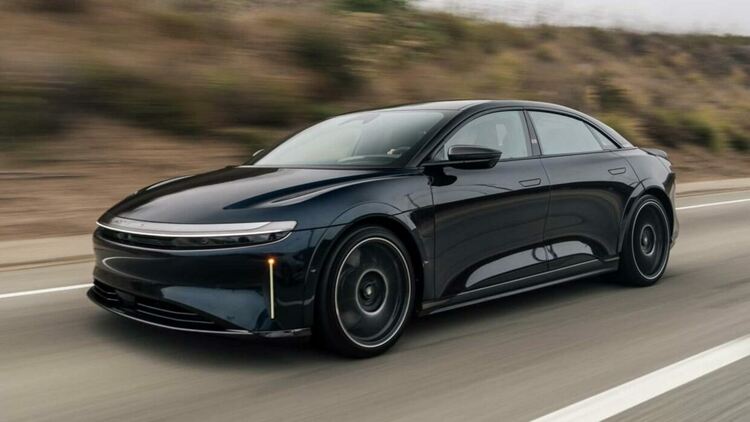 Този Lucid Air Sapphire е най-бързият брониран автомобил в света