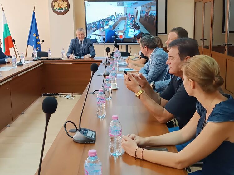 Партиите не се разбраха за състава на РИК-Кърджали