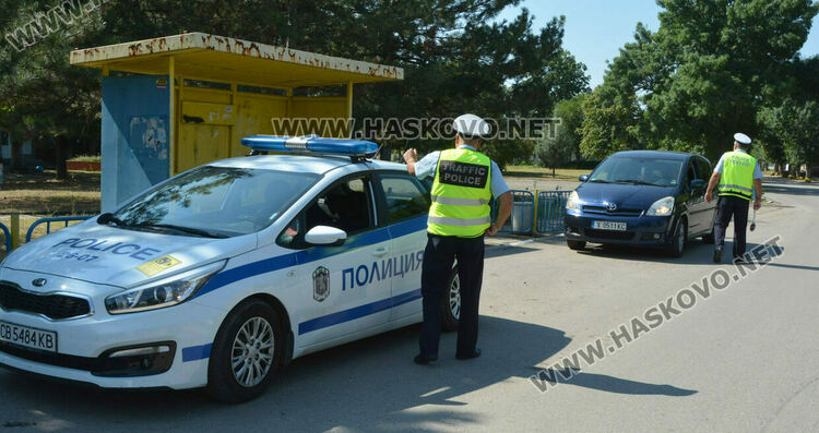 Блъснаха жена в Хасково, заловиха двама почерпени зад волана
