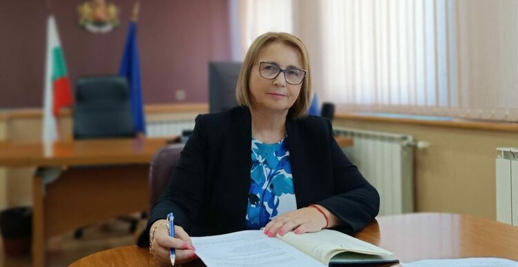 Областният управител на Пловдив проф. д-р Христина Янчева с поздравления по случай 139 години от Съединението на България