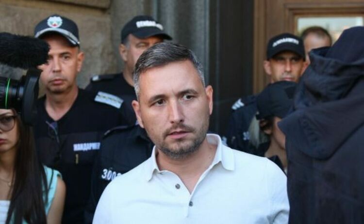 Пеевски никога не е бил оторизиран да държи банковите сметки на ДПС, твърди Тончев