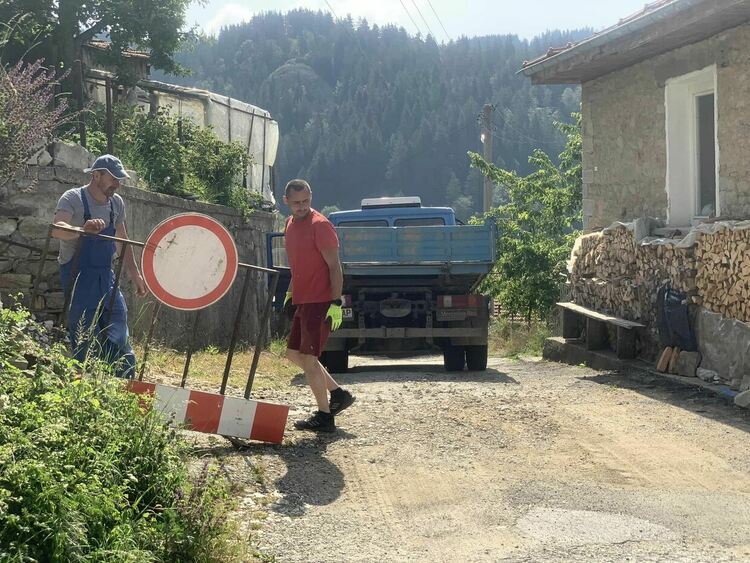 Авария наложи доставката на водоноска в село Кръстатица 