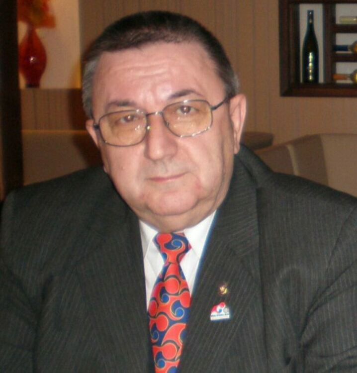 Почина известният лекар и общественик доц. д-р Любен Атанасов