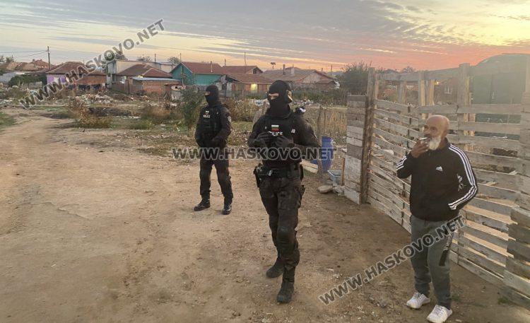 Петима от Хасково и Любимец са задържани за купуване на гласове, наркотици и ментета