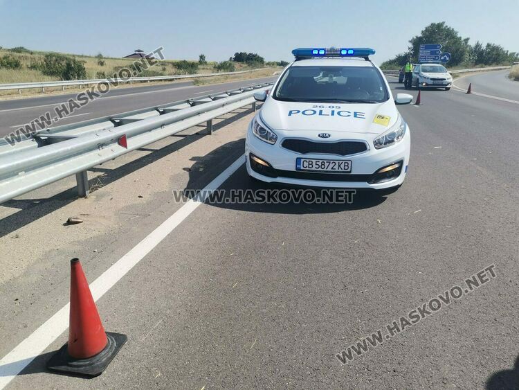 Водач и пътничка пострадаха при катастрофа на магистрала „Марица“