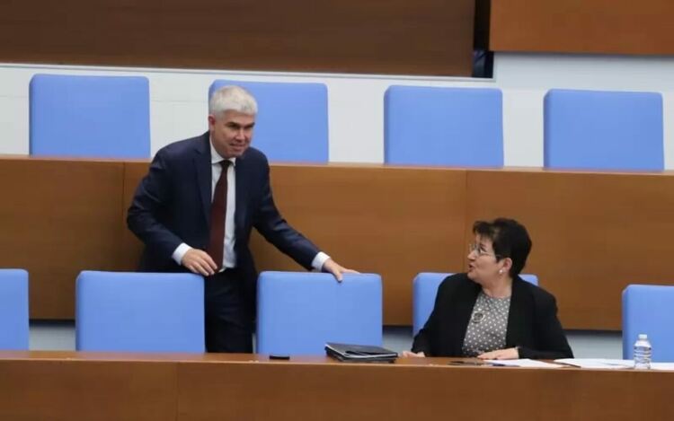 КЕВР предупреди за по-скъп ток от 1 януари