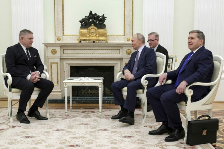Френски и британски издания коментират визитата на словашкия премиер Фицо в Русия
