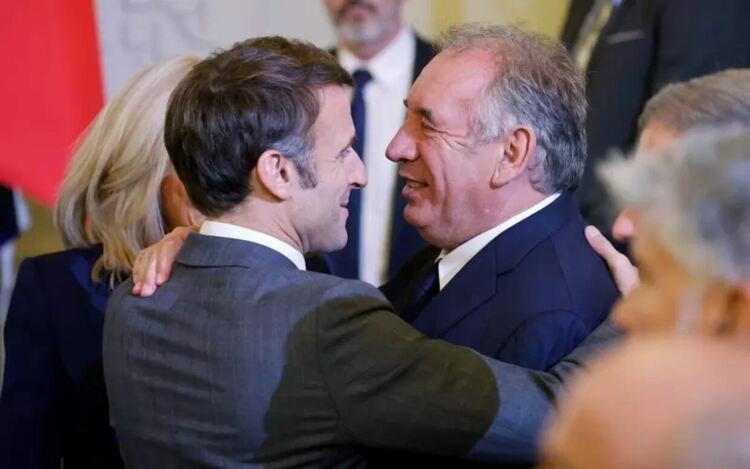 Новият премиер на Франция е помагал и на Макрон, и на Марина Льо Пен