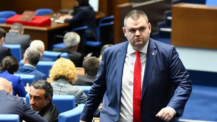 Пеевски: Правителството да подкрепи производствата заради скъпия ток