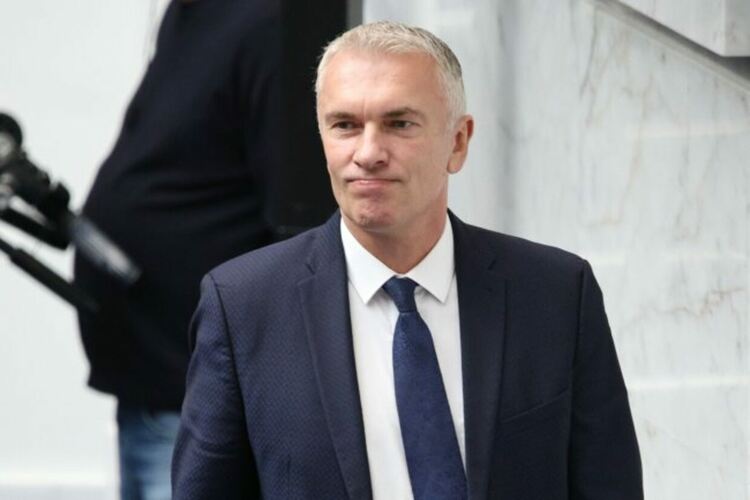 Парламентът решава за имунитетите на двама депутати от ДПС-Доган