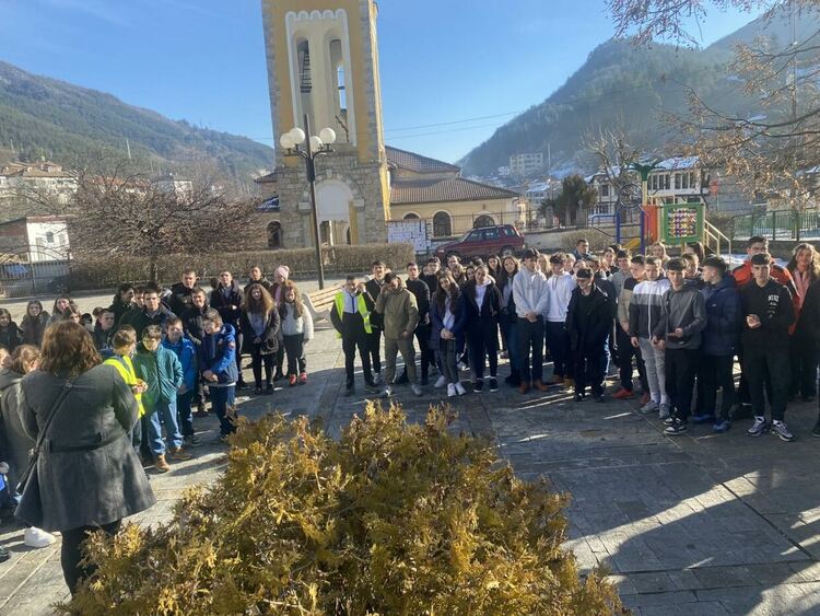 Почетоха  паметта на първосъздателите на Райковската гимназия