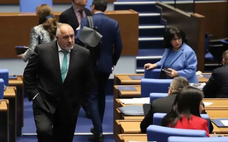 Пет лъжи на ГЕРБ за бюджета